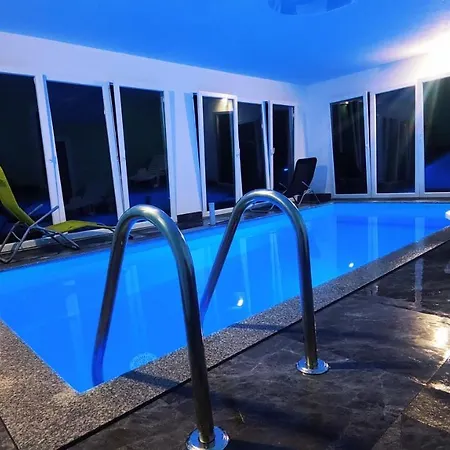 Villa Beverly Hills Pool House Donji Podgradci