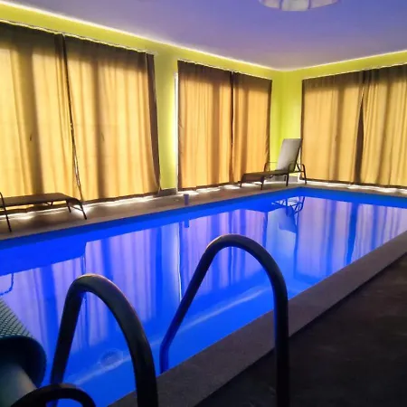 Beverly Hills Pool House Villa Donji Podgradci